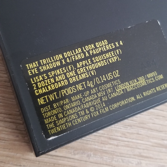 🖤 MAC Simpsons Eyeshadow Palette - Picture 5 of 6
